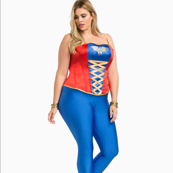Wonder Woman Halloween Costume Corset - Picture 2 of 5